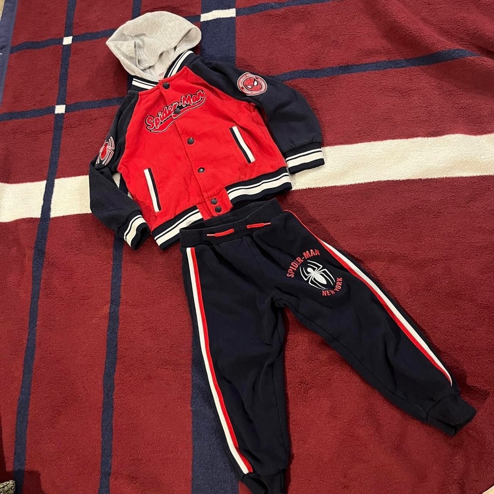 Spider-Man Marvel 2 Piece hooded Snap Jacket Jogger set Boys Size 5